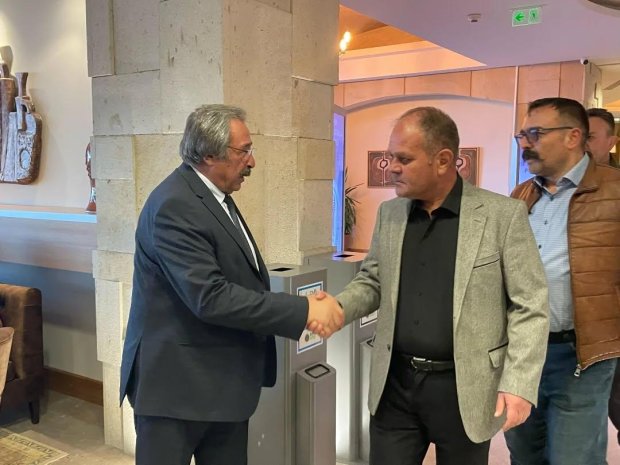 Belediye Başkanımız Sn. Mustafa Kenan Sarıtaş, Esnaf ve Sanatkarlar Odalar Birliği tarafından düzenlenen iftar programına katıldı.