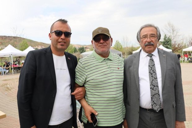 Hıdırellez Şenliği, belediyemizin organizasyonuyla yoğun ilgi ve katılımla coşkulu bir şekilde gerçekleştirildi.