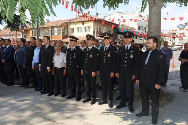Şanlı tarihimize altın harflerle yazılan 30 Ağustos Zafer Bayramı'nın 103. yıl dönümü ilçemizde coşkuyla kutlandı.