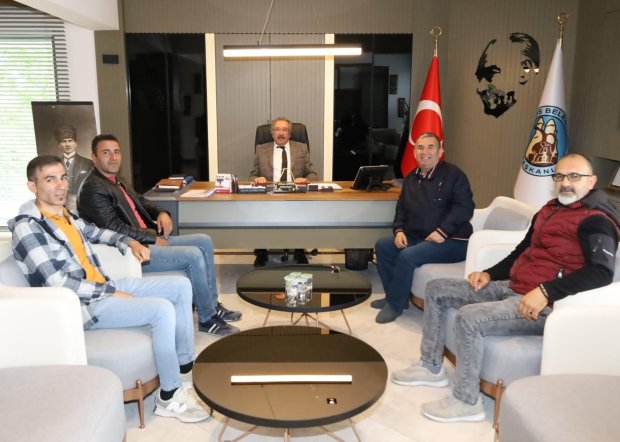 Belediye Başkanımız Sn. Mustafa Kenan Sarıtaş'a Hayırlı Olsun Ziyaretleri Devam Ediyor