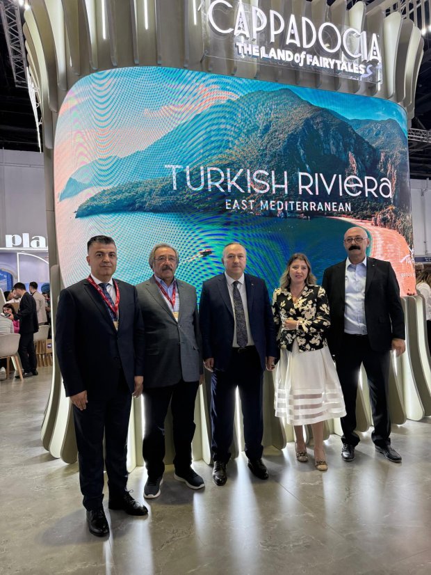 Belediye Başkanımız Sayın Mustafa Kenan Sarıtaş ilçemizin tarihi zenginliklerini, kültürel değerlerini ve el sanatlarını tanıtmak üzere ATM Dubai 2025 Fuarı'na katılım sağladı.