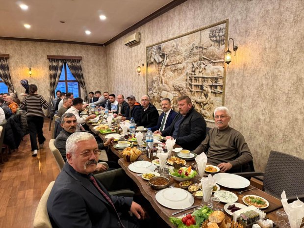 Belediye Başkanımız Sn. Mustafa Kenan Sarıtaş, MHP Nevşehir İl Başkanlığı tarafından düzenlenen “Bereket Sofrasında, Gönül Birlikteliği” iftar yemeğine katıldı.