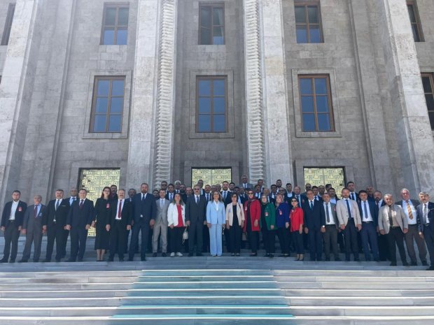 Belediye Başkanımız Sayın Mustafa Kenan Sarıtaş, Türkiye Büyük Millet Meclisi’nde gerçekleştirilen MHP Grup Toplantısı’na katılım sağladı.