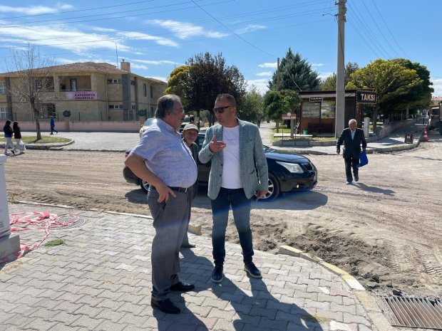 Belediye Başkanımız Mustafa Kenan Sarıtaş, Belediye ekiplerimizce ilçemiz genelinde gerçekleştirilen çalışmaları yerinde inceledi.