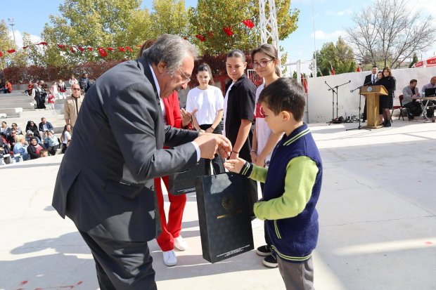 Cumhuriyet Bayramı Avanos’ta Coşkuyla Kutlandı