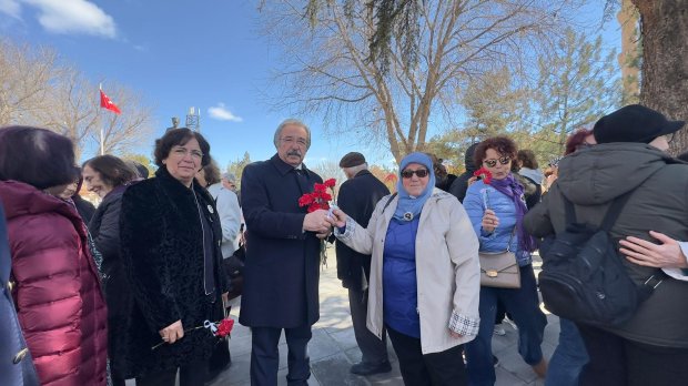 8 MART DÜNYA KADINLAR GÜNÜ KUTLANDI