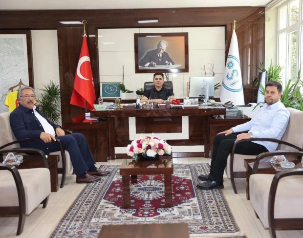 Belediye Başkanımız, DSİ Kayseri Bölge Müdürü Rahmi Şahin'i makamında ziyaret etti.