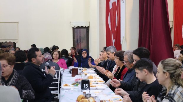 8 MART DÜNYA KADINLAR GÜNÜ’NDE ANLAMLI İFTAR BULUŞMASI