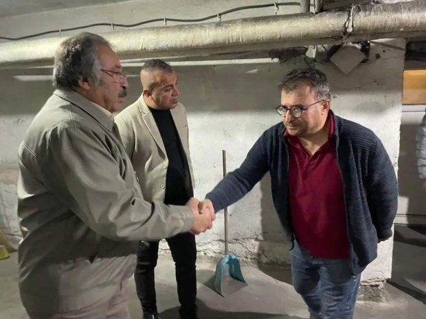 Belediye Başkanımız Mustafa Kenan Sarıtaş, Belediye ekiplerimizce ilçemiz genelinde gerçekleştirilen çalışmaları yerinde inceledi.