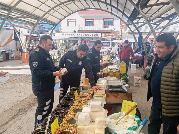 AVANOS AÇIK PAZARYERİ’NDE ZABITA DENETİMLERİ GERÇEKLEŞTİRİLDİ
