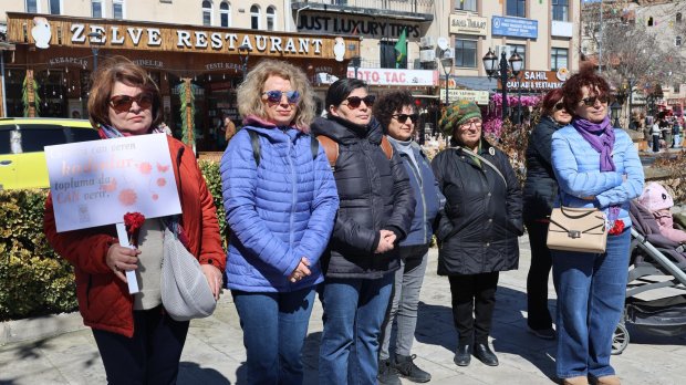 8 MART DÜNYA KADINLAR GÜNÜ KUTLANDI