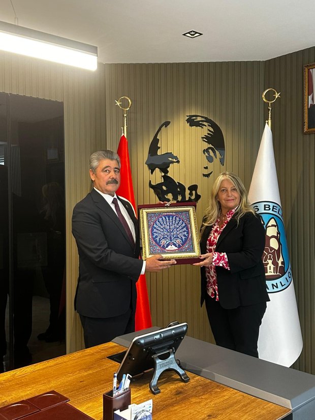 Avrupa Uluslararası Seramik Rotası Direktörü Sayın Benedetta Diamanti, belediyemizi ziyaret etti.
