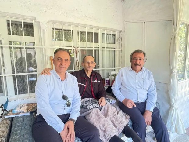 MHP Nevşehir Milletvekilimiz Grup Başkanvekili Prof. Dr. Filiz Kılıç, Belediye Başkanımız Mustafa Kenan Sarıtaş, MHP Nevşehir İl Başkanı Ali Akkoç ile beraber Kozaklı ilçesi Abdi Köyünde şehidimiz Ahmet Şahan’ın evini ziyaret ettiler.