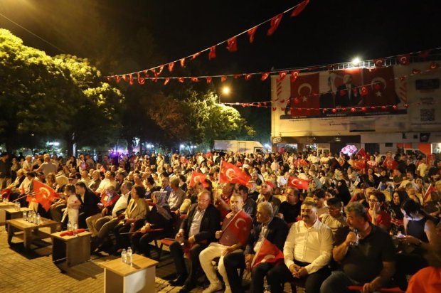15 Temmuz Demokrasi ve Millî Birlik Günü, ilçemizde büyük bir coşku ve anlam yüklü bir programla anıldı.