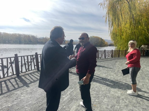 Belediye Başkanımız Sayın Mustafa Kenan Sarıtaş, belediyemiz tarafından yürütülen ağaç dikim çalışmalarını yerinde inceledi.