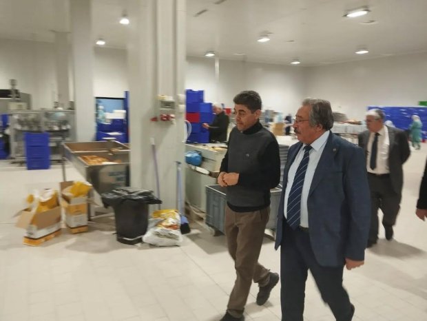 Belediye Başkanımız Sn. Mustafa Kenan Sarıtaş, Boğazlıyan Organize Sanayi Bölgesi'nde faaliyet gösteren Asi Künefe ve Base Metal fabrikalarını ziyaret etti.
