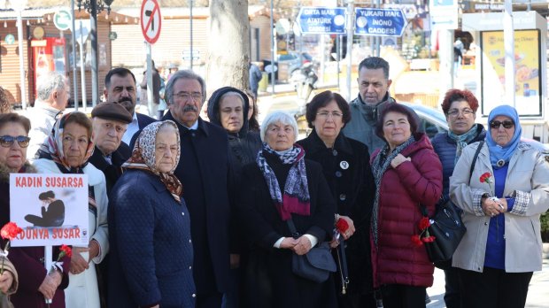 8 MART DÜNYA KADINLAR GÜNÜ KUTLANDI