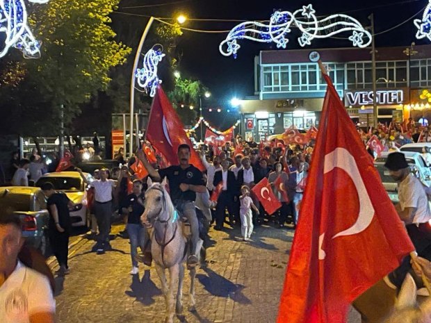 15 Temmuz Demokrasi ve Millî Birlik Günü etkinlikleri kapsamında ilçemizde, Millî Birlik Yürüyüşü düzenlendi.