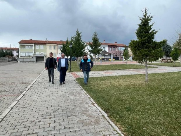 Belediye Başkanımız Sayın Mustafa Kenan Sarıtaş, belediyemize ait iş sahalarında sürdürülen çalışmaları yerinde inceledi.