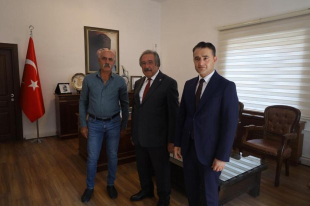 30 Ağustos Zafer Bayramı kutlama töreninin ardından, Avanos Kaymakamlık makamında tebriklerin kabulü gerçekleştirildi.