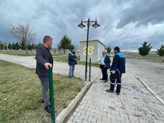 Belediye Başkanımız Sayın Mustafa Kenan Sarıtaş, belediyemize ait iş sahalarında sürdürülen çalışmaları yerinde inceledi.