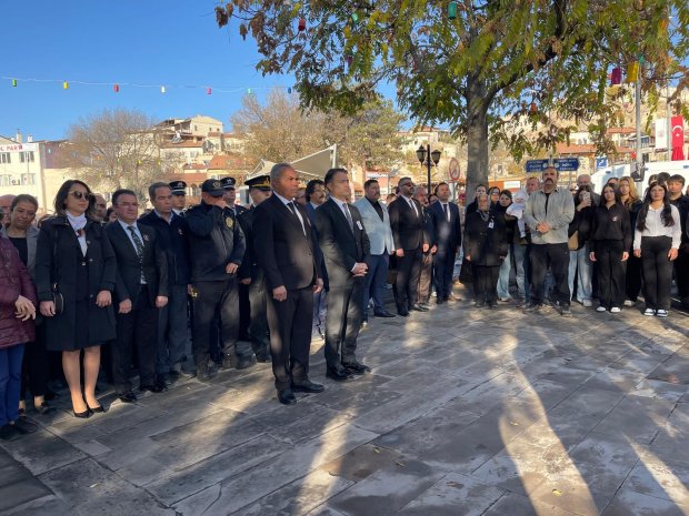 10 Kasım’da Ata’mızı Saygı, Özlem ve Minnetle Andık