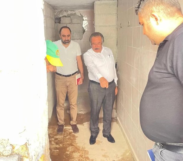 Belediye Başkanımız Mustafa Kenan Sarıtaş, Yukarı Mahalle Yeşilbaş Cami tuvaletinin devam eden tadilat çalışmasını yerinde inceledi.