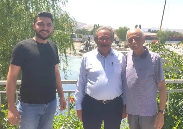 Belediye Başkanımız Vatandaşlarla Sohbet Ederek Sahada Çalışmaları Kontrol Etti