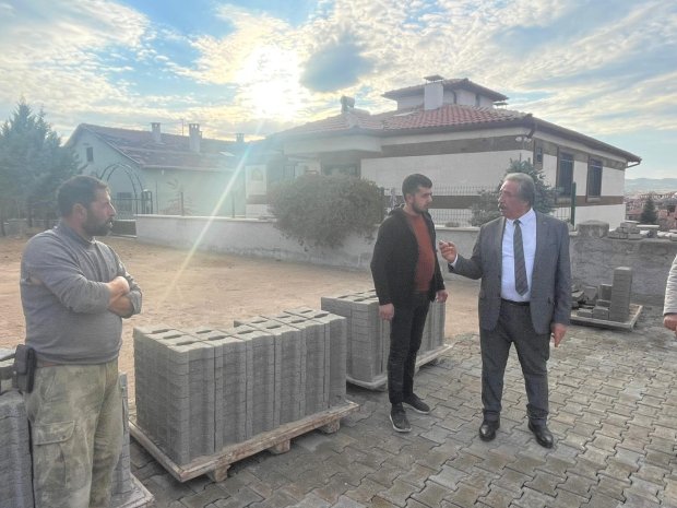 KİLİT PARKE YOL ÇALIŞMALARIMIZ HIZ KESMEDEN DEVAM EDİYOR