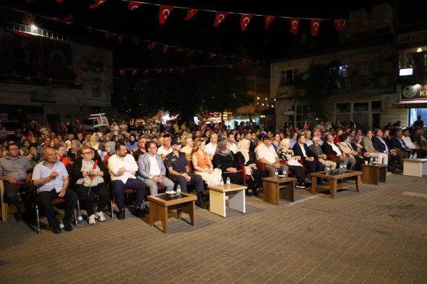 15 Temmuz Demokrasi ve Millî Birlik Günü, ilçemizde büyük bir coşku ve anlam yüklü bir programla anıldı.