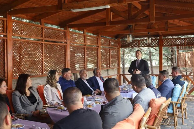 Avanos’ta kurumlar arası resmi bayramlaşma programı gerçekleştirildi.