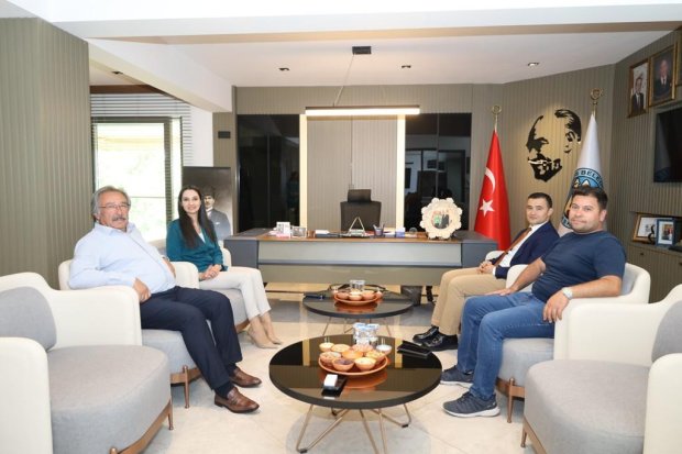 Nevşehir Vali Yardımcımız Sayın Kübra Karaalioğlu ve Avanos Kaymakamımız Sayın Osman Bilici, Belediye Başkanımız Sayın Mustafa Kenan Sarıtaş’ı ziyaret ettiler.