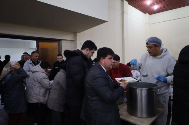 Ramazan ayı münasebetiyle organize edilen iftar yemeğinde, vatandaşlarımızla buluştuk.