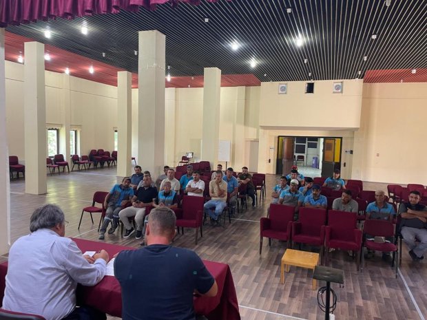 Belediye Başkanımız Sayın Mustafa Kenan Sarıtaş, Destek Hizmetleri Müdürlüğü ve Temizlik İşleri ekipleriyle bir araya gelerek,koordinasyon toplantısı gerçekleştirdi.