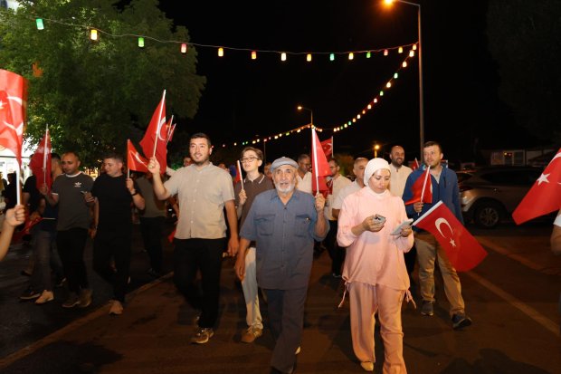 15 TEMMUZ DEMOKRASİ VE MİLLÎ BİRLİK GÜNÜ, İLÇEMİZDE BÜYÜK BİR COŞKU VE ANLAM YÜKLÜ BİR PROGRAMLA ANILDI