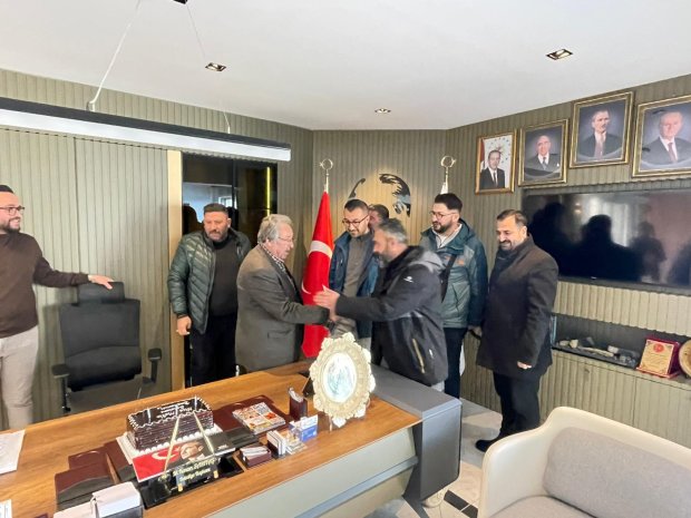 AVANOS İÇİN OMUZ OMUZA: BAŞKANIMIZA SÜRPRİZ ZİYARET