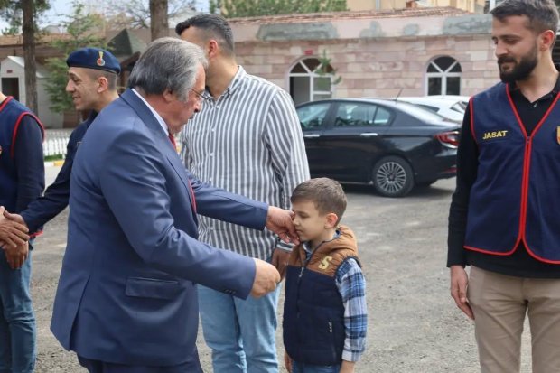 Avanos’ta kurumlar arası resmi bayramlaşma programı gerçekleştirildi.