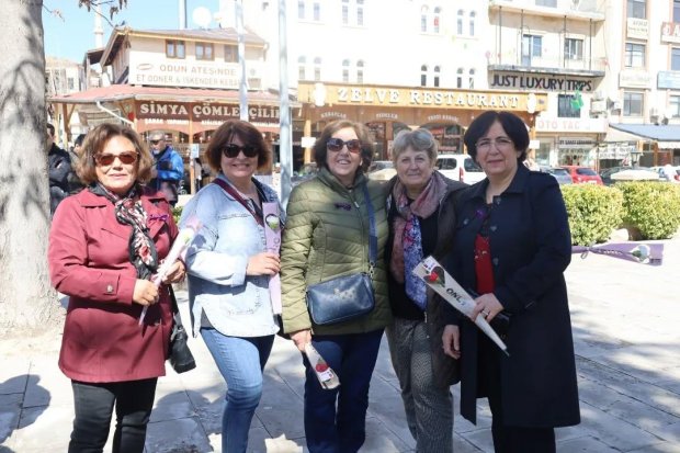 Belediye Başkanımız Sn. Mustafa Kenan Sarıtaş, 8 Mart Dünya Kadınlar Gününde Atatürkçü Düşünce Derneği Avanos Şubesi tarafından düzenlenen törene katıldı.