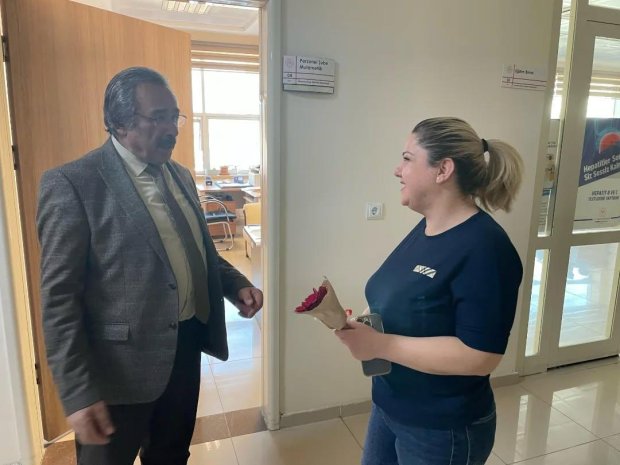 Belediye Başkanımız Sayın Mustafa Kenan Sarıtaş, 14 Mart Tıp Bayramı Dolayısıyla Sağlık Çalışanlarını Ziyaret Etti.
