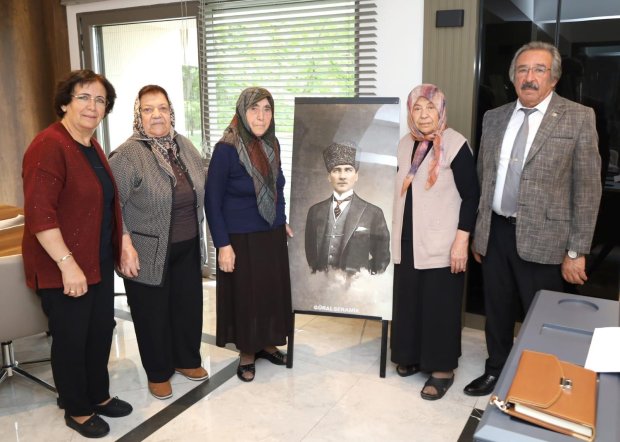 Belediye Başkanımız Sn Mustafa Kenan Sarıtaş'a Hayırlı Olsun Ziyaretleri Devam Ediyor.