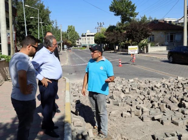 Sıcak Asfalt Yol Çalışmalarının Startı Verildi