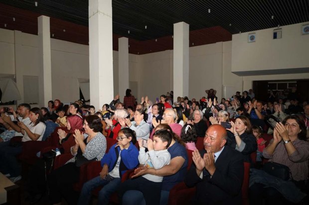 Avanos Belediyesi Çocuk Korosu ve Tiyatrosundan Unutulmaz Gece