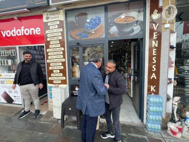 Belediye Başkanımız Sayın Mustafa Kenan Sarıtaş, belediyemizin yürüttüğü çalışmaları yerinde incelemek üzere sahaya indi.