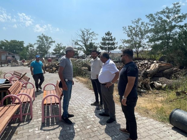 Belediye Başkanımız Sayın Mustafa Kenan Sarıtaş, belediyemize bağlı iş ocakları, sanayi garajı, teknik atölyeler ve atık su arıtma tesisinde incelemelerde bulundu.