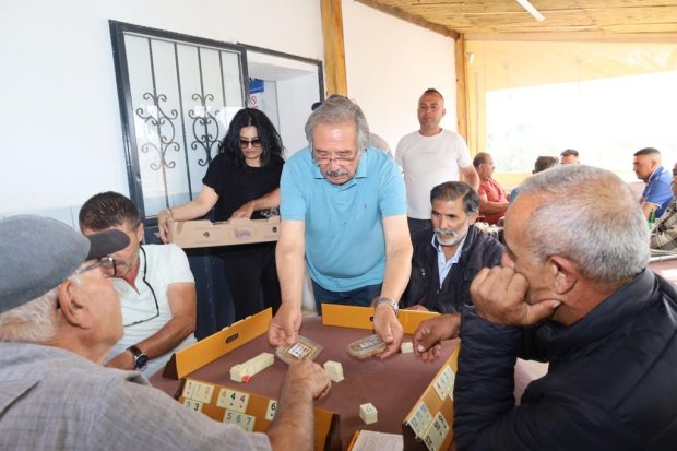 Belediye Başkanımız Sayın Mustafa Kenan Sarıtaş, Muharrem Ayı’nın manevi iklimi dolayısıyla Avanos Çarşı Meydanı’nda vatandaşlarımıza aşure ikramında bulundu.