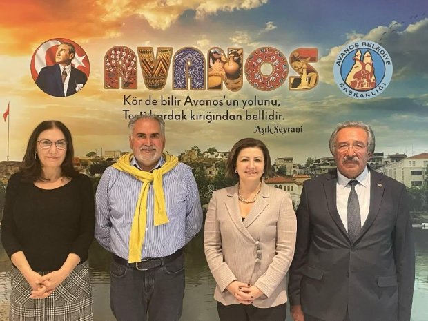 Net Holding Yönetim Kurulu Üyesi Sayın Hande Tibuk, Kapadokya Alanı Turizm Yatırımcıları Derneği Yönetim Kurulu Üyesi Sayın Feride Macarcıkoğlu ve Bazaar54 Genel Müdürü Sayın Nejat Yıldırım, Belediye Başkanımızı ziyaret ettiler.
