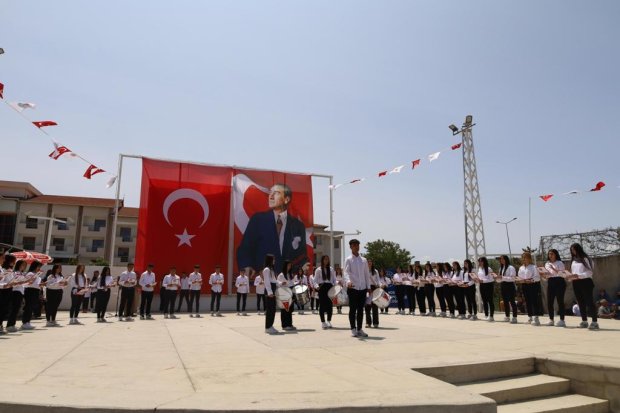 19 Mayıs Atatürk’ü Anma, Gençlik ve Spor Bayramı Coşkuyla Kutlandı
