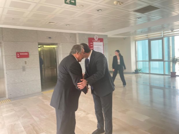 Belediye Başkanımız Sayın Mustafa Kenan Sarıtaş, Ticaret Bakanlığı Destek Hizmetleri ve Tasfiye İşleri Döner Sermaye Genel Müdürü Sayın Oğuzhan Şatıroğlu’nu makamında ziyaret etti.
