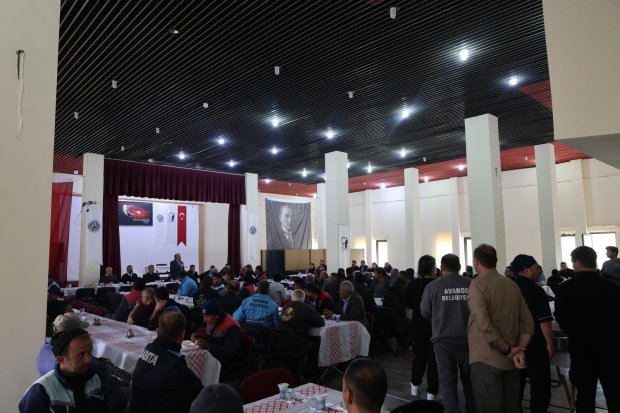 BELEDİYEMİZ PERSONELİ ÖĞLE YEMEĞİNDE BİR ARAYA GELDİ