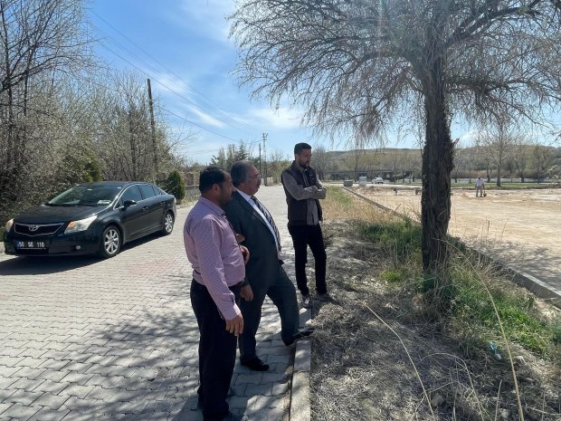 Belediye Başkanımız Sayın Mustafa Kenan Sarıtaş, belediyemize ait iş sahalarında sürdürülen çalışmaları yerinde inceledi.